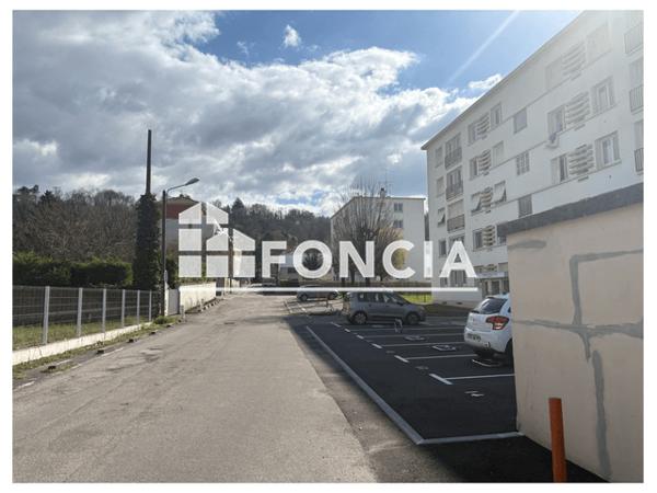 Location Parking - POUCHELON BCD Bourgoin Jallieu 38300