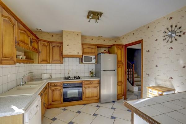 Maison à vendre |  Saint-Sauveur |  6 pièces | 212 m²