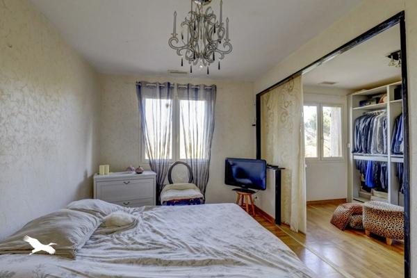 Maison à vendre |  Saint-Sauveur |  6 pièces | 212 m²