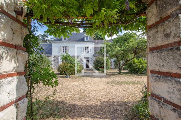 Belle propriété de charme avec dépendances, Angers Est