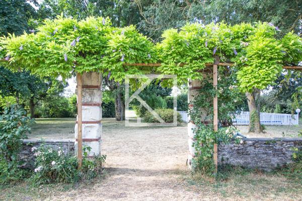 Belle propriété de charme avec dépendances, Angers Est