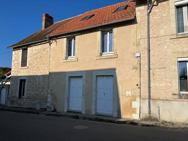 MAISON 4 CHAMBRES CENTRE OYRE