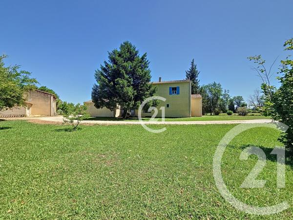 Maison à vendre  9 pièces - 225,80 m2 ST MARTIN DE CRAU - 13