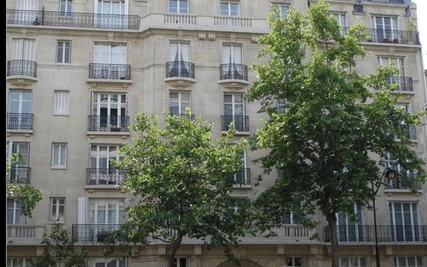 Appartement à vendre    5 pièces • 146,75 m2 Paris 11