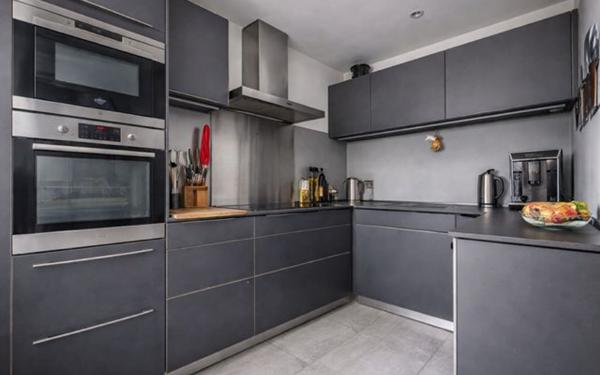 Appartement à vendre    5 pièces • 146,75 m2 Paris 11
