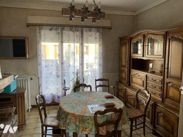 MAISON ANCIENNE DE VILLE / JARDIN / GARAGE