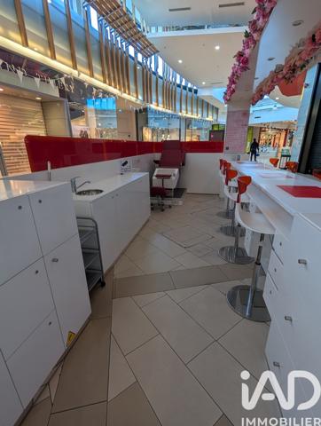 Esthétique, Coiffure​ à vendre 16 m² La Chapelle-Saint-Aubin