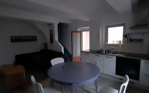 Maison à louer    1 pièce •  Vinon-sur-Verdon