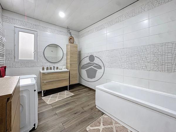 Vente Maison 7 pièces 166 m2 à Saint-Quentin