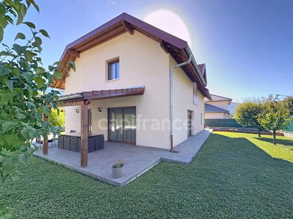 Maison individuelle 6 pièces - 189m² - CLUSES (74)