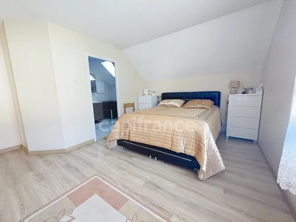 Maison individuelle 6 pièces - 189m² - CLUSES (74)