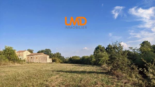 Propriété en pierre 430m2 avec 9ha de terres attenantes et lac