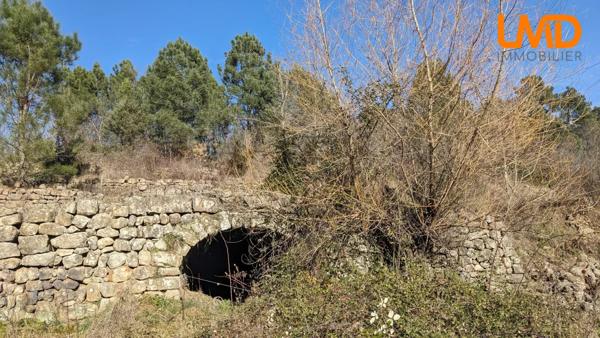 Propriété en pierre 430m2 avec 9ha de terres attenantes et lac