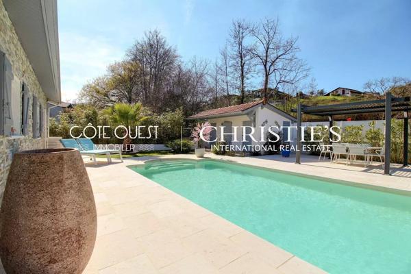 À vendre Urrugne - Olhette - Villa avec Piscine