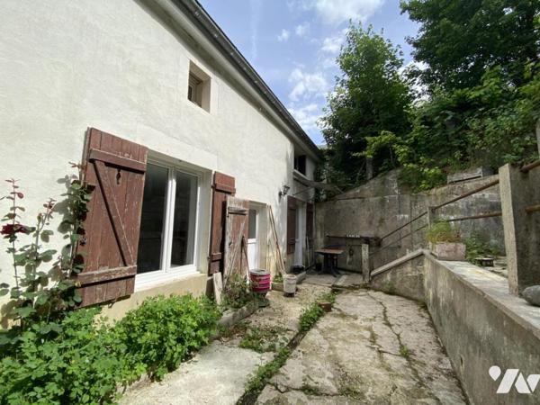 MAISON DE VILLAGE HABITABLE