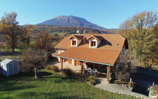 Maison à vendre    6 pièces • 128 m2 Neffes