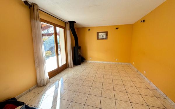 Maison à vendre    6 pièces • 128 m2 Neffes