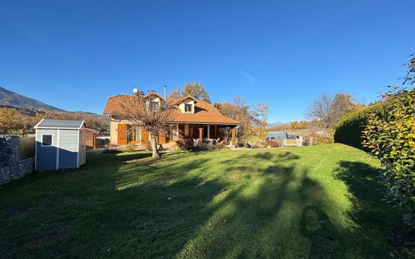 Maison à vendre    6 pièces • 128 m2 Neffes