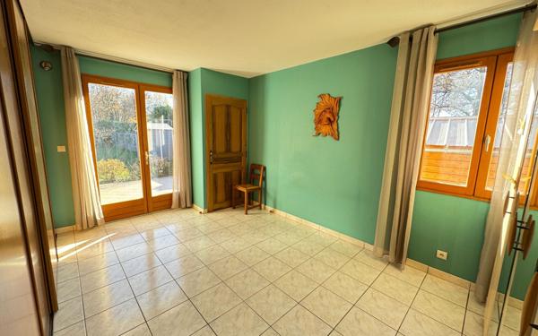 Maison à vendre    6 pièces • 128 m2 Neffes