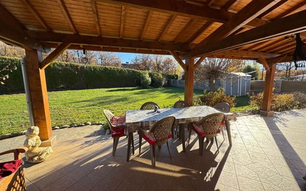 Maison à vendre    6 pièces • 128 m2 Neffes