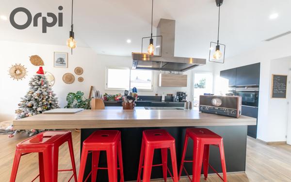 Maison à vendre    4 pièces • 133 m2 Saint-Féliu-d'Avall