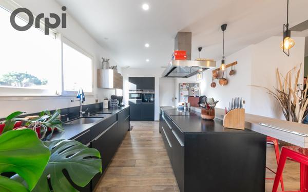 Maison à vendre    4 pièces • 133 m2 Saint-Féliu-d'Avall