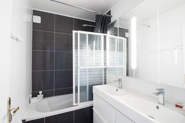 PARIS 18ÈME - MÉTRO MARX DORMOY - MARCHE DE L'OLIVE €700 400 ** - Référence VC-6584