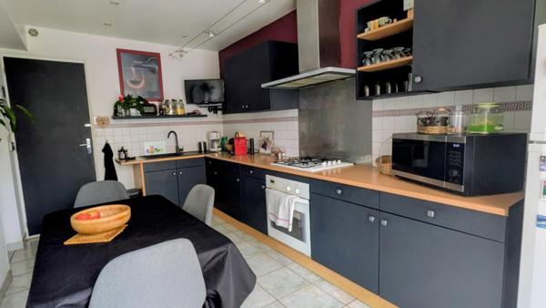 Maison familiale de 98 m² environ sur une parcelle de 261 m² jardin et sationnement