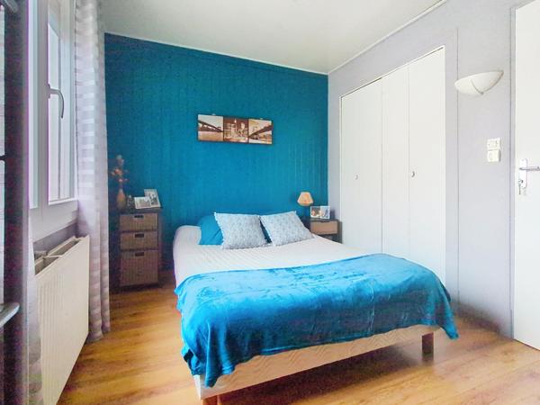 Maison familiale de 98 m² environ sur une parcelle de 261 m² jardin et sationnement