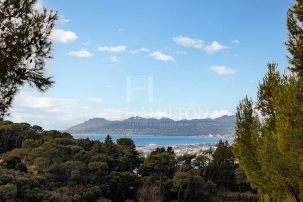 Villa Exceptionnelle : 170 m² avec Piscine et Vue à 360°, Mont L Nice