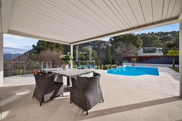 Villa Exceptionnelle : 170 m² avec Piscine et Vue à 360°, Mont L Nice