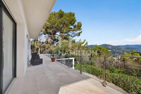 Villa Exceptionnelle : 170 m² avec Piscine et Vue à 360°, Mont L Nice