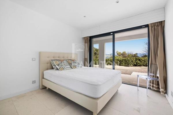 Villa Exceptionnelle : 170 m² avec Piscine et Vue à 360°, Mont L Nice
