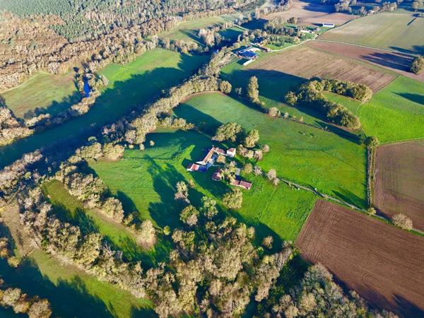 GRANDE PROPRIETE IDEALE POUR PROJET D'HEBERGEMENT Nerac