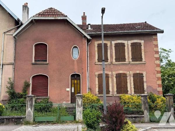 Maison à vendre à Rambervillers (88700) dans les Vosges (88)

À Rambervillers, découvrez cett...