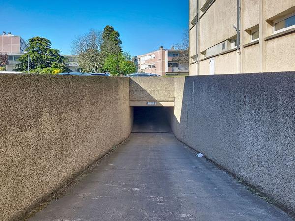 A VENDRE - Toulouse quartier Purpan - Garage en sous-sol, Avenue de Casselardit