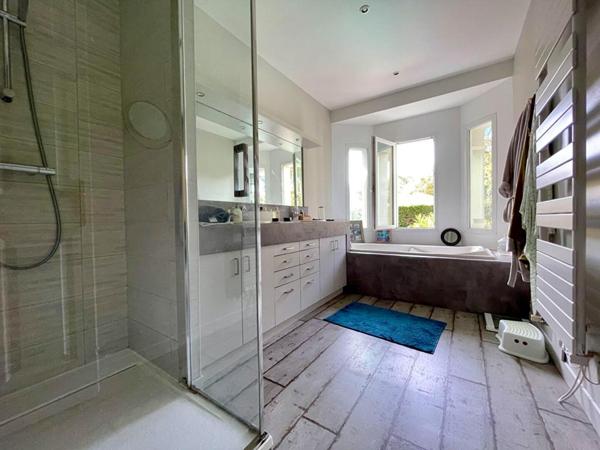 Maison Martignas Sur Jalle 6 pièce(s) 169 m2