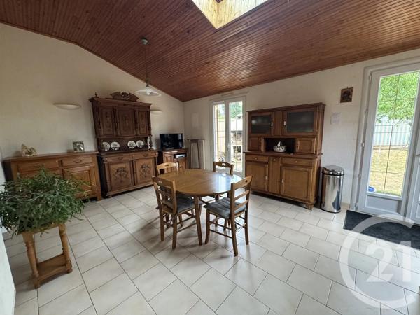 Maison à vendre  6 pièces - 146,32 m 2   LA MILESSE  - 72