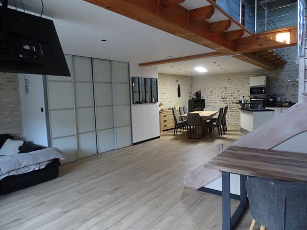 Maison Surgeres 5 pièce(s) 160m2