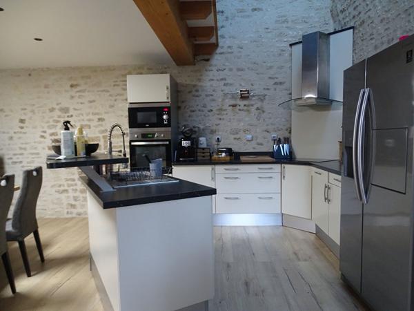 Maison Surgeres 5 pièce(s) 160m2