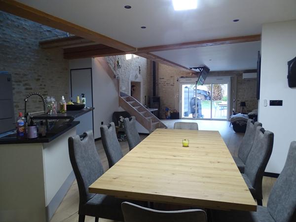 Maison Surgeres 5 pièce(s) 160m2