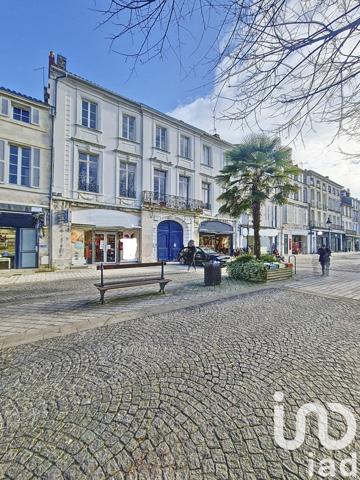 Appartement 4 pièces de 122 m² à Rochefort (17300)