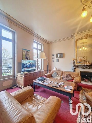 Appartement 4 pièces de 122 m² à Rochefort (17300)