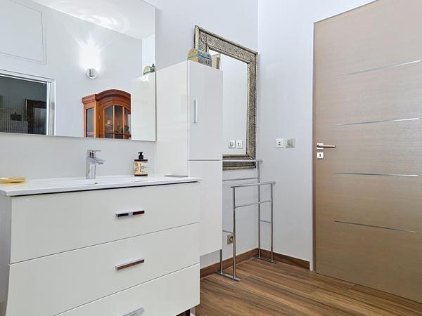 Maison
         7 pièces
        - 244 m² Bien prestige