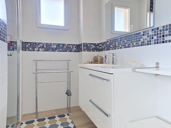 Maison
         7 pièces
        - 244 m² Bien prestige