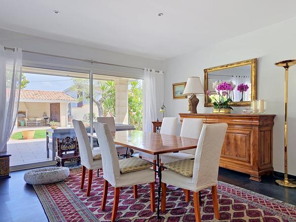Maison
         7 pièces
        - 244 m² Bien prestige