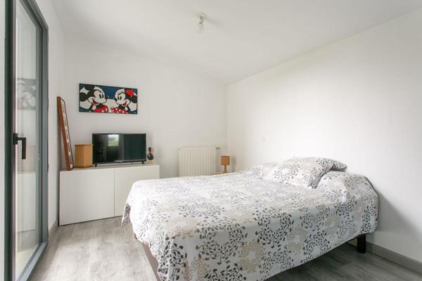Maison Mouzillon 6 P . 4 Chs . Bureau . 138.77 M² . T 681 M² . Garage . Terrasse . Balcon