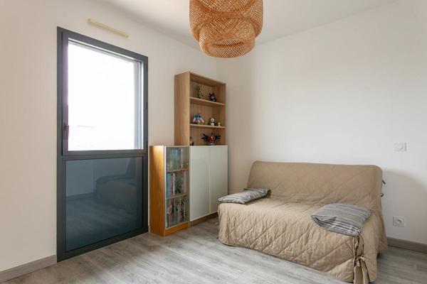 Maison Mouzillon 6 P . 4 Chs . Bureau . 138.77 M² . T 681 M² . Garage . Terrasse . Balcon
