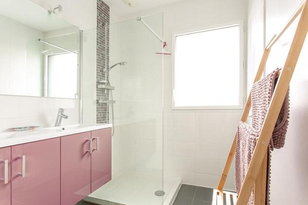 Maison Mouzillon 6 P . 4 Chs . Bureau . 138.77 M² . T 681 M² . Garage . Terrasse . Balcon