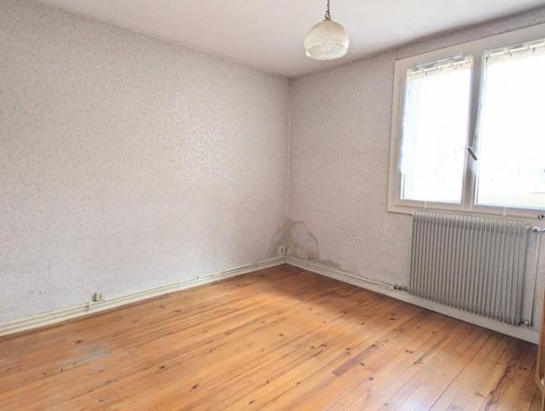 Vente / Immeuble à Chazelles-sur-Lyon (42140)